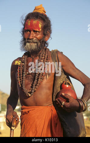 Sadhu (Hindu holy man), Pushkar Camel & Cattle Fair, Rajasthan, India Stock Photo