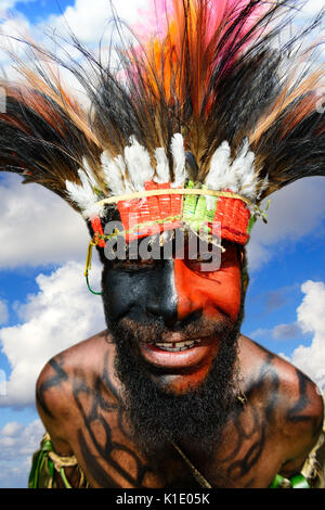 Native of the Highland Tribes, Sandhown Warriors, portrait, Sing-Sing Festival, Goroka, Papua New Guinea Stock Photo