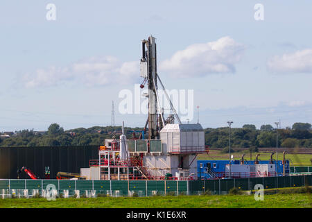 Plumpton, UK. 26th August, 2017. Caudrilla Drilling fracking rig & modular carousel nearing completion at the Shale Gas experimental site in Westby-with-Plumptons in the Fylde. Anti-fracking protesters were determined to delay the arrival of the main drilling rig at Cuadrilla’s shale gas site, and have maintained 24-hour monitoring of the site. More than 4,000 people have signed a petition in calling for the enforcement of planning conditions at Cuadrilla’s Preston New Road shale gas site in Lancashire. Natural gas drilling projects Westby-with-Plumptons, in the Fylde, Lancashire, UK Stock Photo