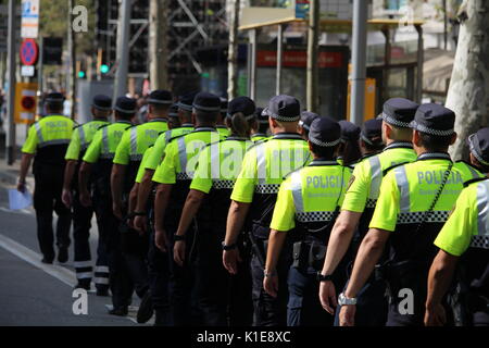 Barcelona, Spain. 26th August, 2017. Public service servants as firefighters, police, medical emergency services participating in the protest againts terrorism after attack on Barcelona`s Rambla. Amongst the over 500.000 participants there was a huge representation of the spanish authorities and all political parties. Credit: Dino Geromella/Alamy Live News Stock Photo