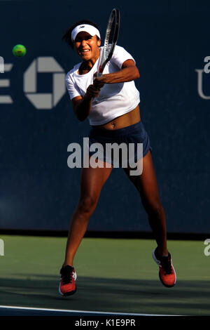 New York, United States. 26th Aug, 2017. US Open Tennis: New York, 26 August, 2017 - Heather Watson of Great Britain practicing at the National Tennis Center in Flushing Meadows, New York in preparation for the US Open which begins next Monday, August 28th Credit: Adam Stoltman/Alamy Live News