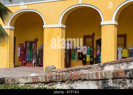 Cartagena, Colombia.  Las Bovedas (The Dungeons), Shops Selling Handicrafts, Fabrics, and other Souvenirs for the Tourist Trade. Stock Photo