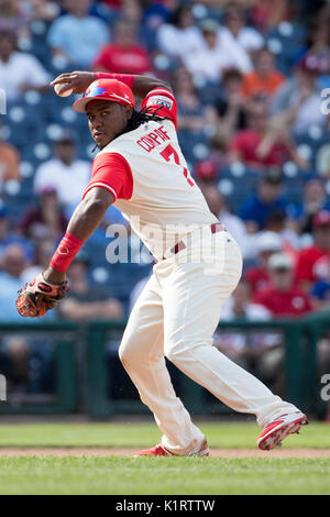 Philadelphia, Pennsylvania, USA. 27th Aug, 2017. August 27, 2017: Philadelphia Phillies third baseman Maikel Franco (7) in action during the MLB game between the Chicago Cubs and Philadelphia Phillies at Citizens Bank Park in Philadelphia, Pennsylvania. Christopher Szagola/CSM Credit: Cal Sport Media/Alamy Live News Stock Photo