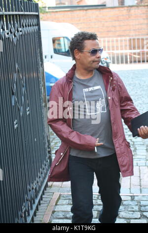 Coronation street leaving Granada studio's at quay street Stock Photo