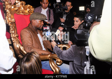 US boxer Floyd Mayweather during press conference Grauman's Chinese Theatre Hollywood March 1,2012. Mayweather Cotto will meet WBA Super Welterweight World Championship fight May 5 MGM Grand Las Vegas. Stock Photo