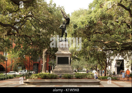 The centerpiece of Madison Square is the Jasper Monument, which honors the American Revolution patriot Sergeant William Jasper, in Savannah, Georgia Stock Photo