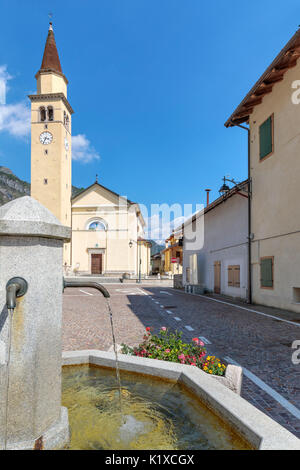 Parish Church of Santa Maria Maggiore, Cimolais, Valcellina, province of Pordenone, Friuli Venezia Giulia, Italy, Europe Stock Photo