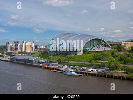 Sage Gateshead entertainment centre beside Tyne river at Newcastle-upon-Tyne, England Stock Photo
