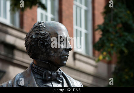 Thomas Cook statue in London Road, Leicester, UK Stock Photo