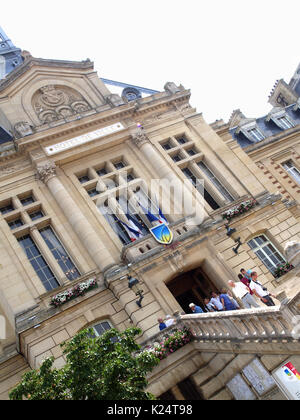 Hotel De Ville in Evreux, Upper Normandy, France Stock Photo - Alamy