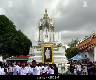 Bangkok, Thailand - Aug 4, 2017. Portrait of Thai King Bhumibol Adulyadej in Wat Pho temple. Thailand’s King Bhumibol Adulyadej has died aged 88, endi Stock Photo