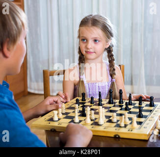 Teenage boy learning to play chess online with tablet computer. Online  education, remote distance learning, entertainment at home Stock Photo -  Alamy