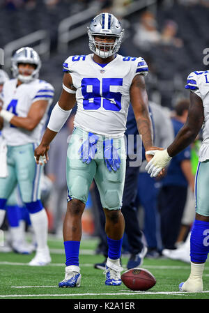 Noviembre 19, 2017: los Dallas Cowboys frente defensivo David Irving #95  antes de un juego de fútbol americano de la NFL entre los Philadelphia  Eagles y los Dallas Cowboys en AT&T Stadium