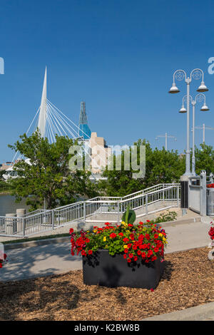 The Provencher Bridge and city skyline of Winnipeg, Manitoba, Canada. Stock Photo