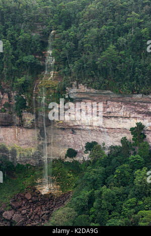 Kaieteur Gorge, Kaieteur Falls is the world's widest single drop waterfall, located on the Potaro river in the Kaieteur National Park, in Essequibo, Guyana Stock Photo