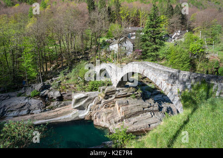 Historic stone bridge Ponte dei Salti over Verzasca, Lavertezzo, Verzasca Valley, Valle Verzasca, Ticino, Switzerland Stock Photo