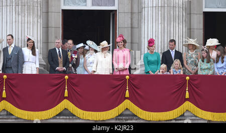 Photo Must Be Credited ©Alpha Press 079965 17/06/2017 Lord Freddie Frederick Windsor, Sophie Winkleman, Princess Michael of Kent, Prince Michael of Kent, Prince Andrew Duke of York, Tim Laurence, Prince Edward Earl of Wessex, Princess Beatrice, Princess Eugenie, Camilla Duchess of Cornwall, Kate Duchess of Cambridge Katherine Catherine Middleton, Autumns Phillips, Peter Phillips, Savannah Phillips, Isla Elizabeth Phillips, Julia Ogilvy, Eloise Taylor, Estella Taylor, Flora Ogilvy at Trooping the Colour at Buckingham Palace in London. Stock Photo