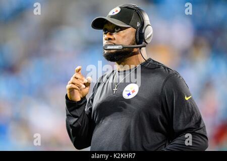 Charlotte, NC, USA. 31st Aug, 2017. Steelers Head Coach Mike Tomlin during the NFL preseason football game between the Pittsburgh Steelers and the Carolina Panthers on Thursday August 31, 2017 in Charlotte, NC. Jacob Kupferman/CSM/Alamy Live News Stock Photo