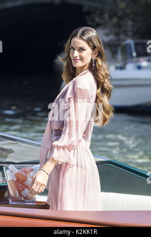 Venice, Italy. 30th Aug, 2017. Izabel Goulart is seen during the 74th Venice Film Festival at Excelsior Hotel Darsena in Lido of Venice on August 30, 2017 in Venice, Italy. | Verwendung weltweit Credit: dpa/Alamy Live News