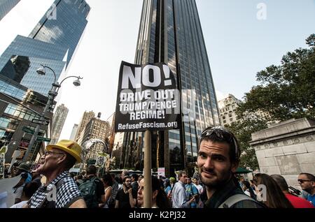 New Yorkers demonstrate in front of Gov. Kathy Hochul's Manhattan ...