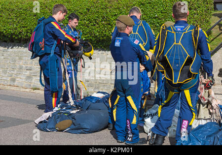 Bournemouth, UK. 31st Aug, 2017. The Tigers Freefall Parachute Team open the tenth anniversary of the Bournemouth Air Festival ahead of the flying later this afternoon. Members of the Tigers Freefall Parachute team. Credit: Carolyn Jenkins/Alamy Live News Stock Photo