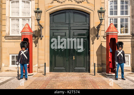 Royal guards at Amelienborg Palace in Copenhagen Stock Photo