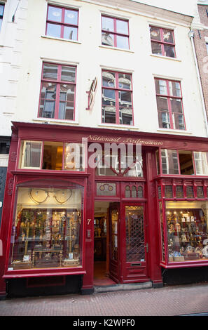 Holland, North, Amsterdam, Exterior of the Spectacle museum store. Stock Photo