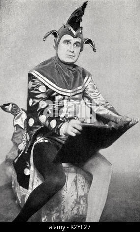 LYTTON, Henry A.  as 'Jack Point' in 'The Yeomen of the Guard' by Gilbert and Sullivan Creator of leading Gilbert and Sullivan roles. Stock Photo