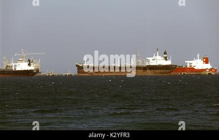 Oil loading terminal at Ras Tanura, World's Largest Oil Refinery, Saudi Arabia Stock Photo