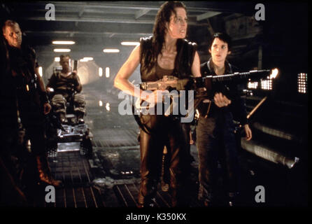 ALIEN RESURRECTION RON PERLMAN, SIGOURNEY WEAVER, WINONA RYDER     Date: 1997 Stock Photo