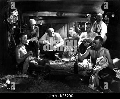 ALL QUIET ON THE WESTERN FRONT  L-R: WILLIAM BAKEWELL, , LOUIS WOLHEIM, LEW AYRES, SCOTT KOLK, SLIM SUMMERVILLE right foreground Stock Photo