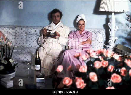 CALIFORNIA SUITE MICHAEL CAINE, MAGGIE SMITH     Date: 1978 Stock Photo