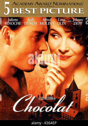 CHOCOLAT JOHNNY DEPP, JULIETTE BINOCHE CHOCOLAT     Date: 2000 Stock Photo