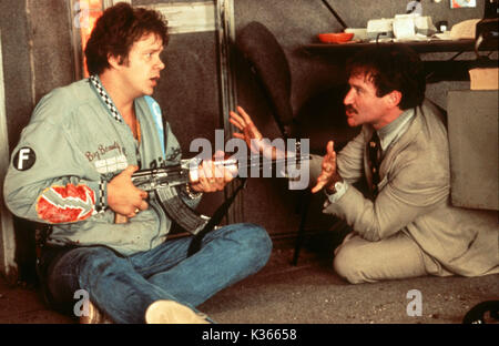 CADILLAC MAN TIM ROBBINS, ROBIN WILLIAMS     Date: 1990 Stock Photo