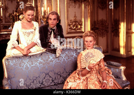 DANGEROUS LIAISONS UMA THURMAN, JOHN MALKOVICH, GLENN CLOSE     Date: 1988 Stock Photo