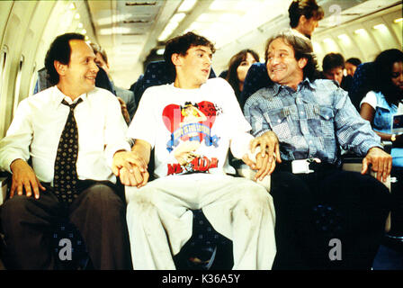 FATHERS' DAY (US 1997) BILLY CRYSTAL, CHARLIE HOFHEIMER, ROBIN WILLIAMS     Date: 1997 Stock Photo