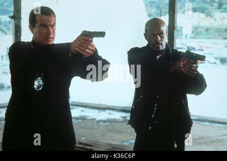 THE GLIMMER MAN WARNER BROS STEVEN SEAGAL, KEENEN IVORY WAYANS     Date: 1996 Stock Photo