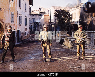 KELLY'S HEROES [US 1970] DONALD SUTHERLAND, CLINT EAST WOOD AND TELLY SAVCALAS     Date: 1970 Stock Photo