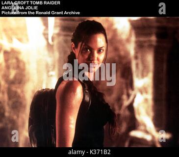 LARA CROFT: TOMB RAIDER ANGELINA JOLIE     Date: 2001 Stock Photo