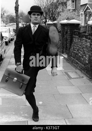 MONTY PYTHON'S FLYING CIRCUS [TV] John Cleese Ministry of silly walks Stock Photo