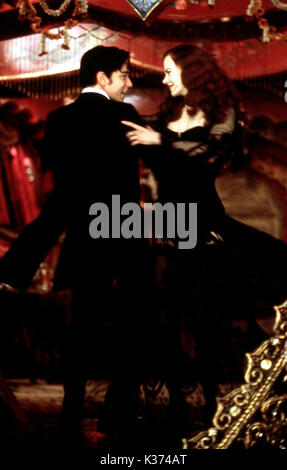 MOULIN ROUGE NICOLE KIDMAN, EWAN MCGREGOR     Date: 2000 Stock Photo