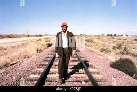 PARIS, TEXAS HARRY DEAN STANTON   A ROAD MOVIES FILM PARIS, TEXAS HARRY DEAN STANTON A ROAD MOVIES FILM     Date: 1984 Stock Photo