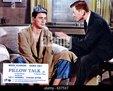 PILLOW TALK ROCK HUDSON, TONY RANDALL     Date: 1959 Stock Photo