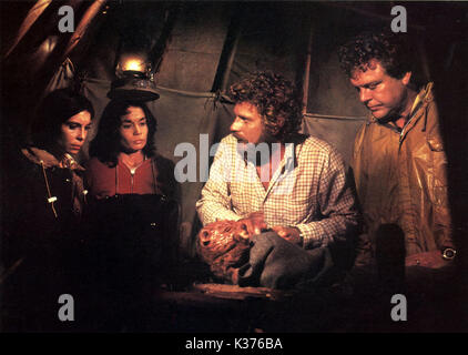 PROPHECY TALIA SHIRE, left. ROBERT FOXWORTH, centre     Date: 1979 Stock Photo