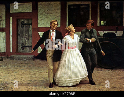 SONG OF NORWAY L-R, TORALV MAURSTAD, FLORENCE HENDERSON, FRANK PORETTA Stock Photo