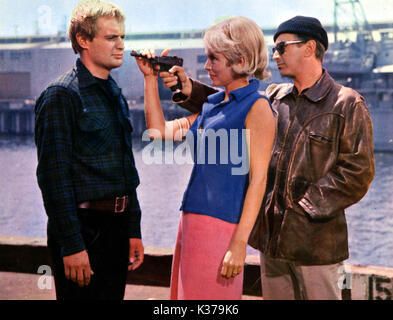 THE SPY IN THE GREEN HAT DAVID McCALLUM, JANET LEIGH   AN MGM FILM THE SPY IN THE GREEN HAT DAVID McCALLUM, JANET LEIGH AN MGM FILM     Date: 1966 Stock Photo