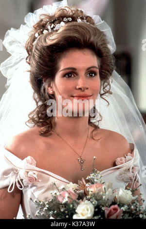 Julia Roberts Opens Up About Being 'Bullied' During Steel Magnolias Filming