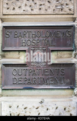 london exterior st hospital smithfield bartholomew ec1 barts alamy 11th plaque metal august bartholomews