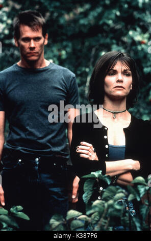 STIR OF ECHOES KEVIN BACON, KATHRYN ERBE     Date: 1999 Stock Photo