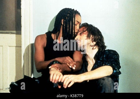 STRANGE DAYS RALPH FIENNES, ANGELA BASSETT     Date: 1995 Stock Photo